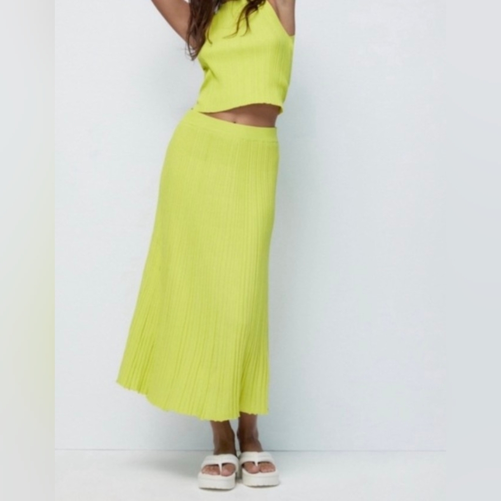 Zara Lime Green Pleated Midi Skirt